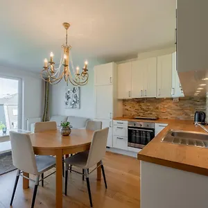 Horyzont -apartament Karl- Blisko Centrum , Kołobrzeg Polska
